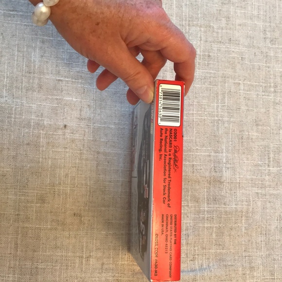 NASCAR Dale Earnhardt Collector Card Tin 2000 NEW - Picture 13 of 14